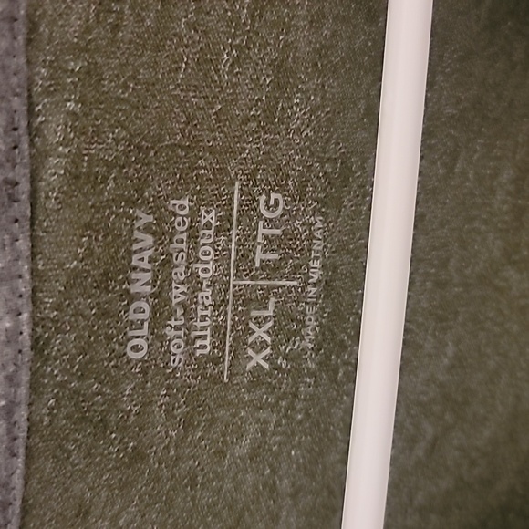 Men's Olive Green V-Neck T-Shirt 💚 - Picture 3 of 6